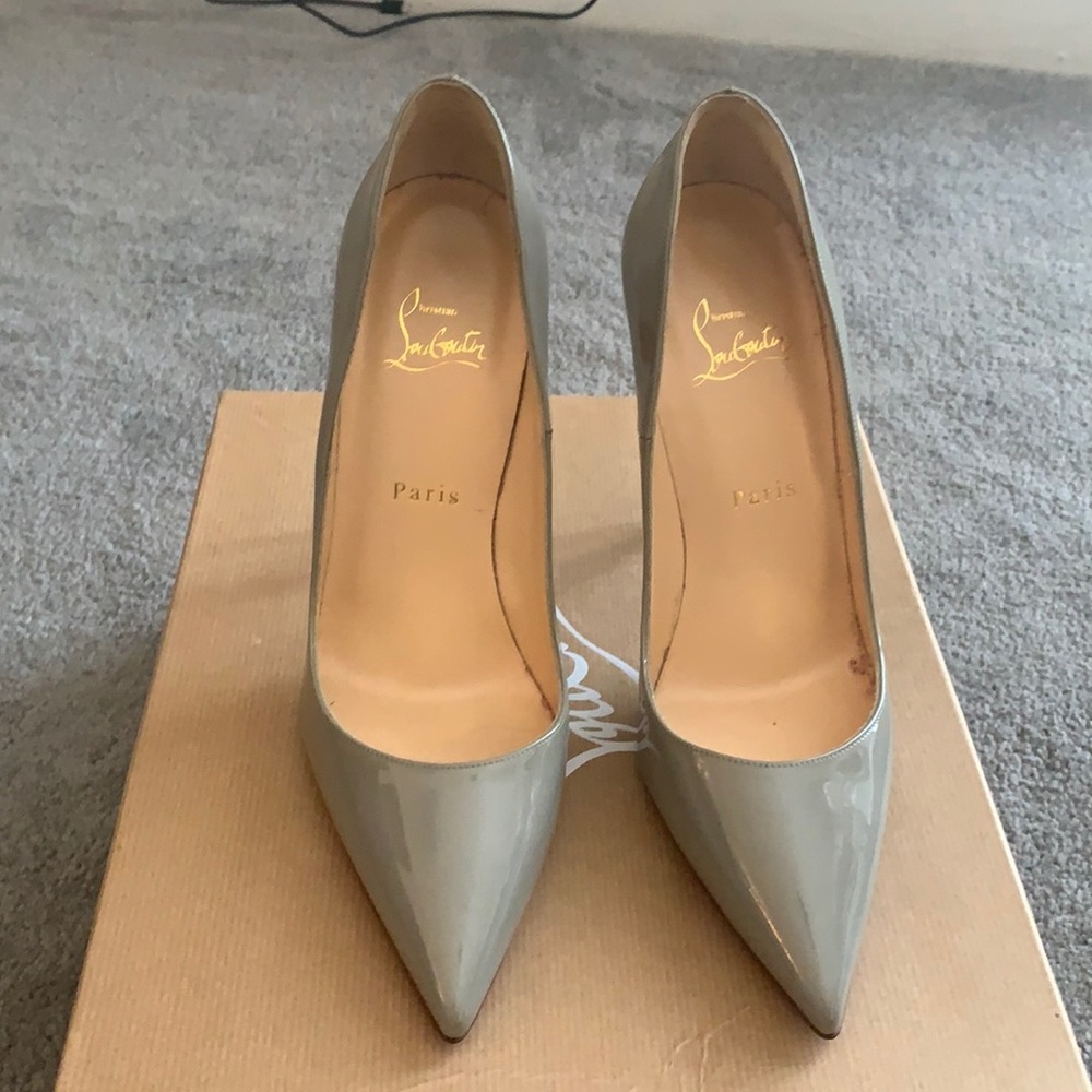 Christian louboutin patent leather pumps in elephant grey